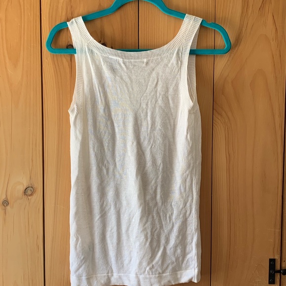 🌈 Liz Claiborne White Tank - Picture 3 of 5